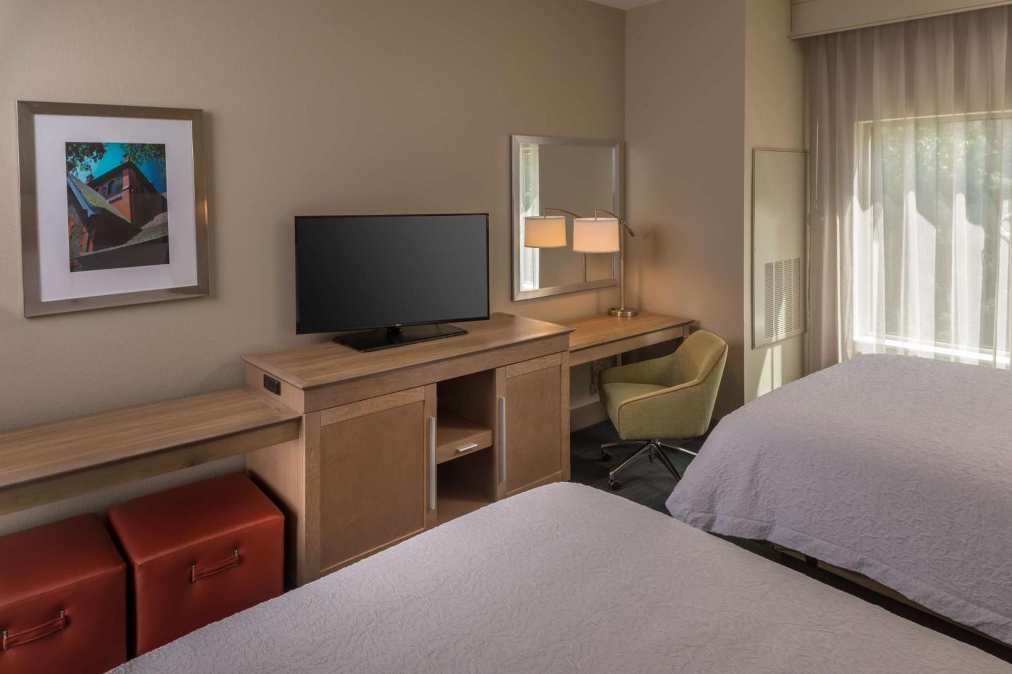 Hampton Inn & Suites-Asheville Biltmore Village, Nc Экстерьер фото