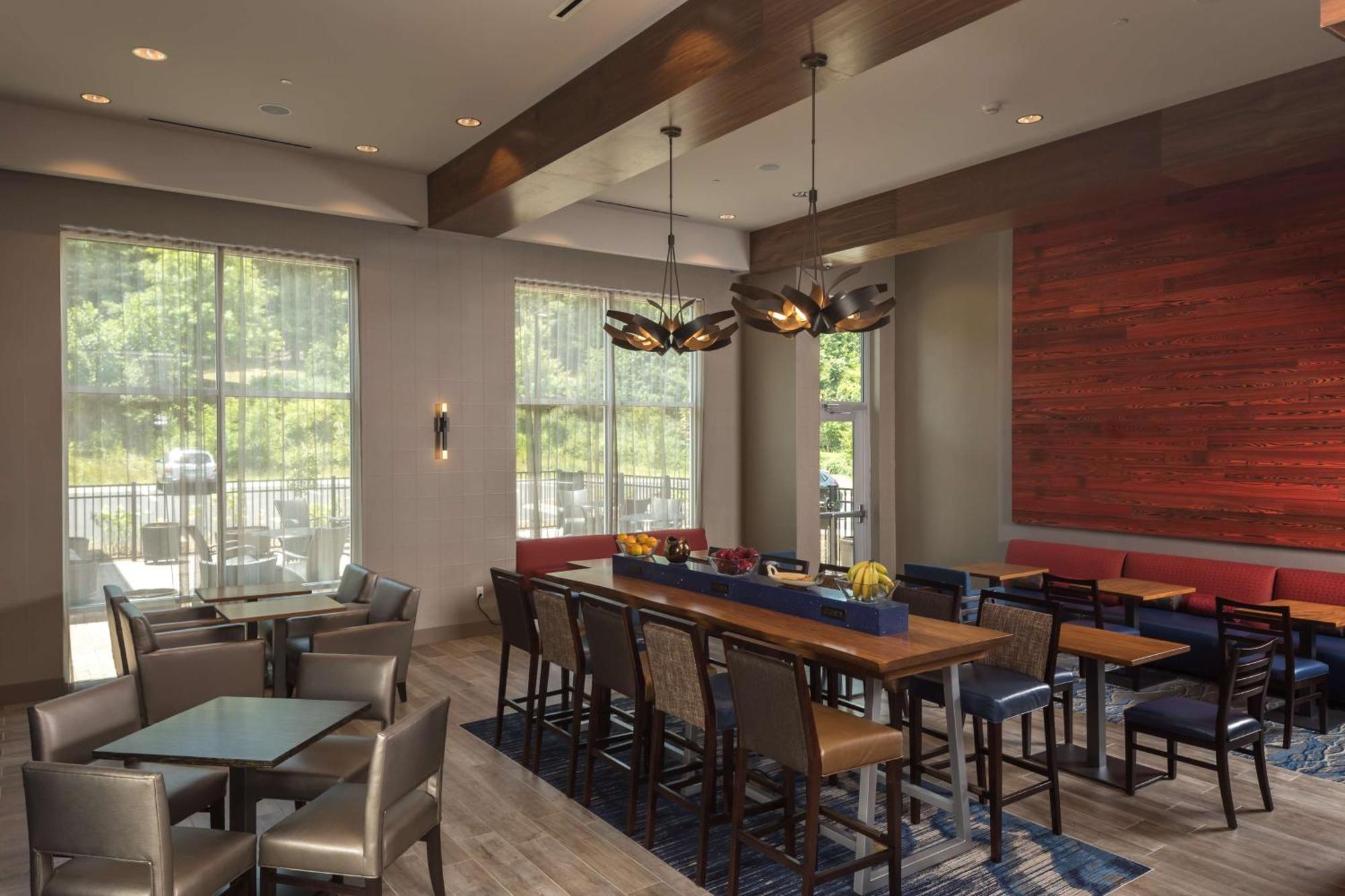 Hampton Inn & Suites-Asheville Biltmore Village, Nc Экстерьер фото
