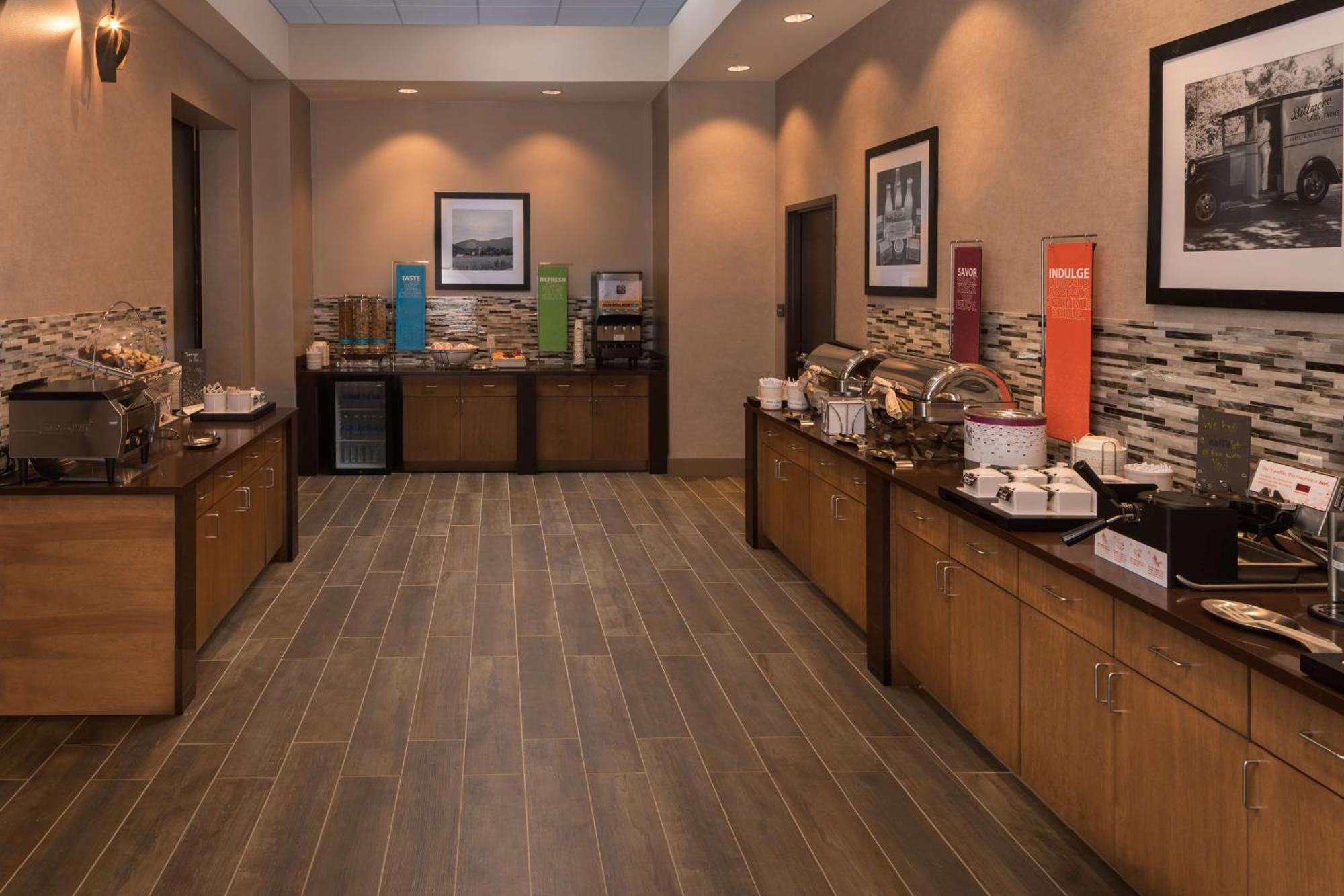Hampton Inn & Suites-Asheville Biltmore Village, Nc Экстерьер фото