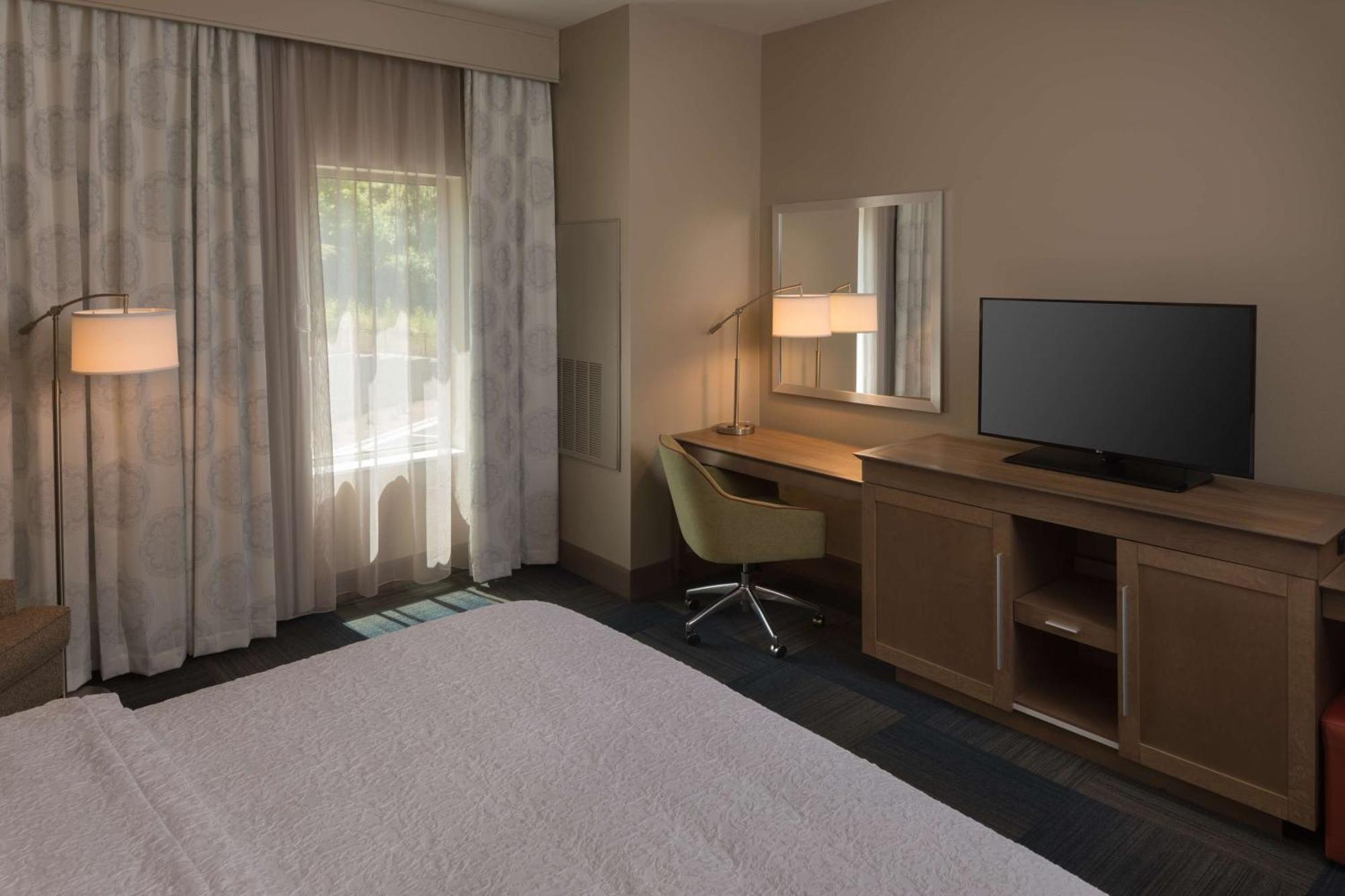 Hampton Inn & Suites-Asheville Biltmore Village, Nc Экстерьер фото