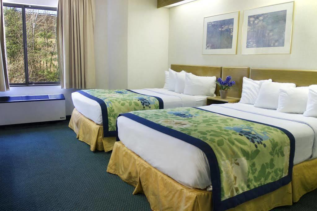Hampton Inn & Suites-Asheville Biltmore Village, Nc Экстерьер фото